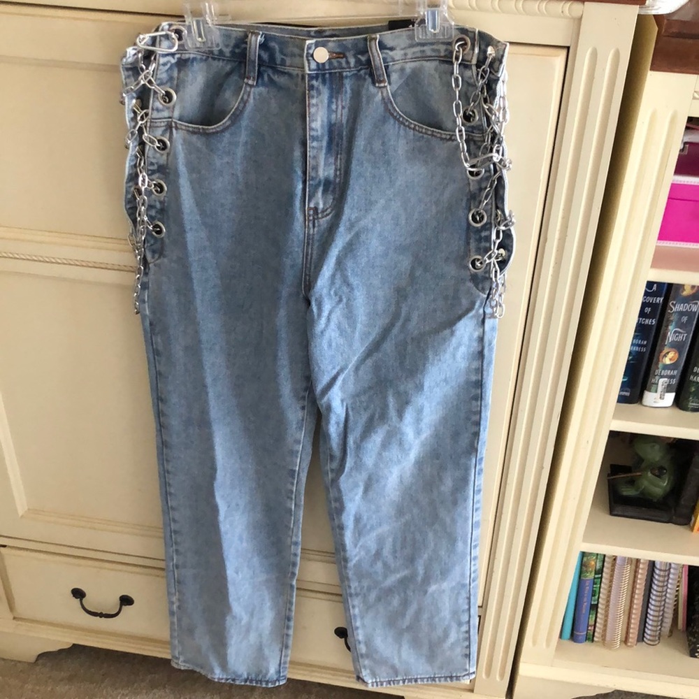 FashionNova Breaking Chains Straight Leg Jeans